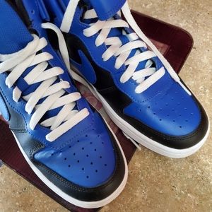 Nike youth size 6.5Y Dunk High